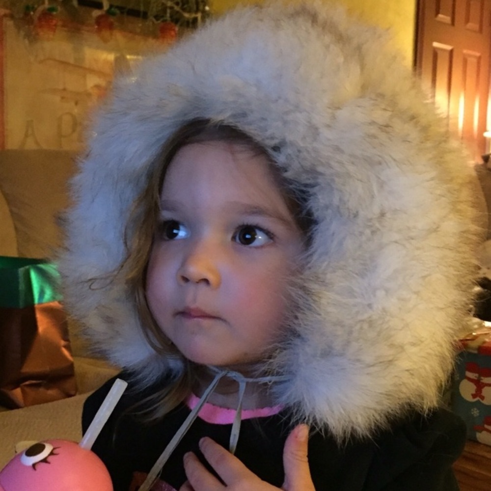 Arctic Fox Child’s Hat - Picture 5 of 5